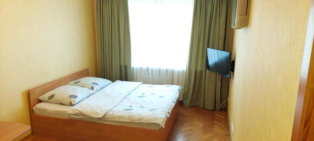Apartment On Patriarkha Mstyslava Skrypnyka Street Kiew Exterior foto
